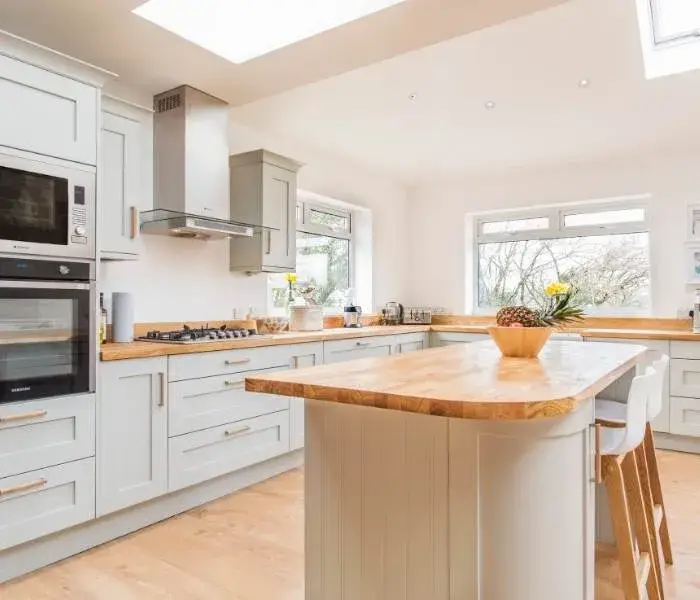 Kitchen Gallery – Traditional Kitchen – The Plymouth Kitchen Company Kitchen Gallery - Traditional Kitchen - The Plymouth Kitchen Company