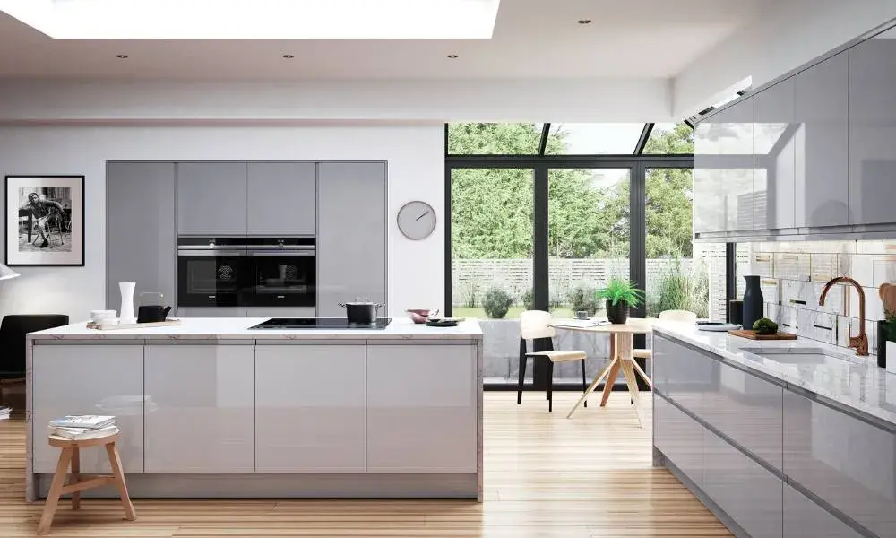 Modern Kitchens Plymouth - Strada Gloss - The Plymouth Kitchen Company