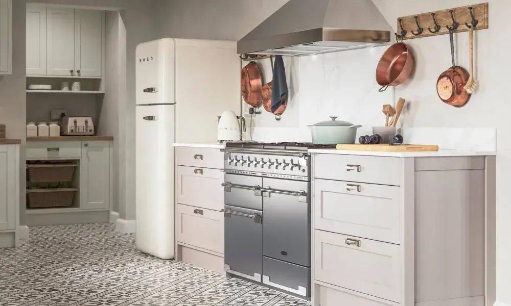 Traditional Kitchens Plymouth - Clifden - The Plymouth Kitchen Company